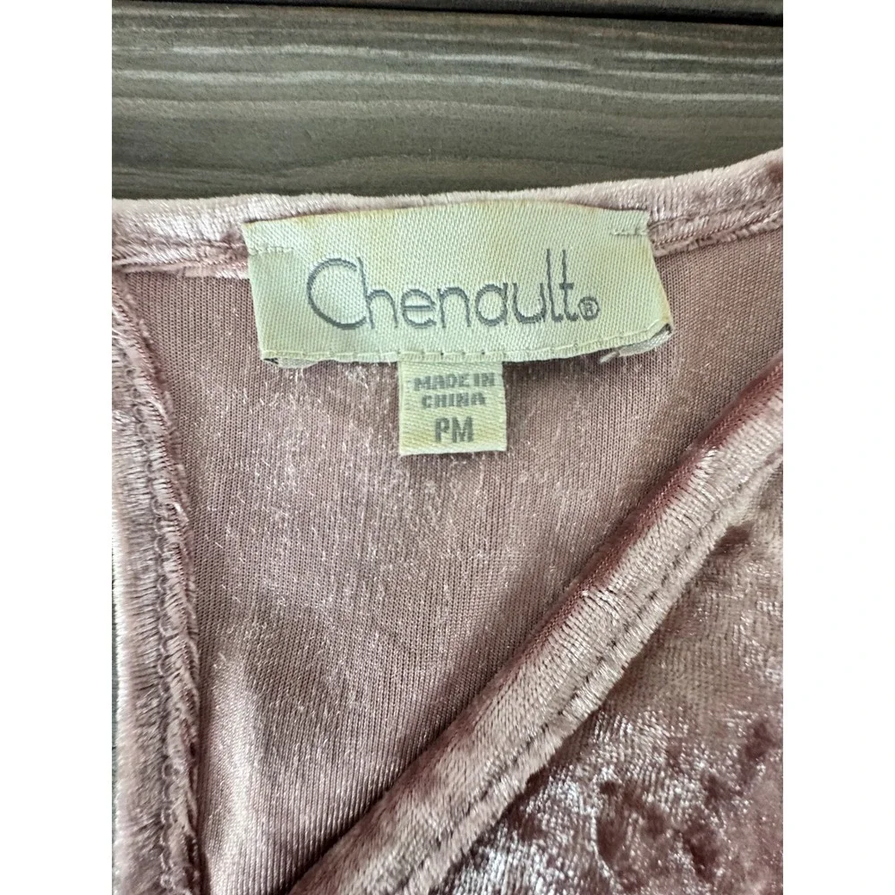 Chenault Pink Crushed Velvet Bell Sleeve Top V-Neck Keyhole‎ Top Size PM - Picture 7 of 10
